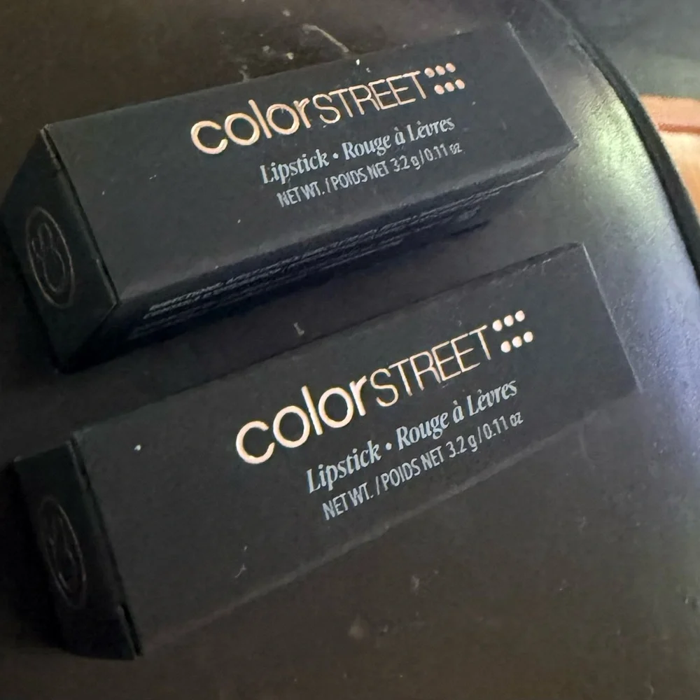Lipstick Duo Colorstreet- Hotshot and Baddie